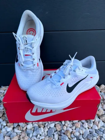 Brugt Nike Winflo 10 Running Shoes