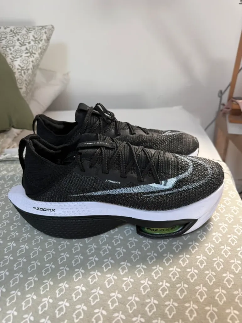 Used Nike Air Zoom Alphafly Next% 2 bike — image 2 of 5