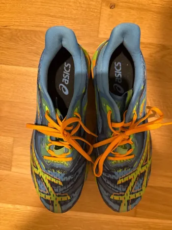 Used Asics Noosa Tri 15 Running Shoes