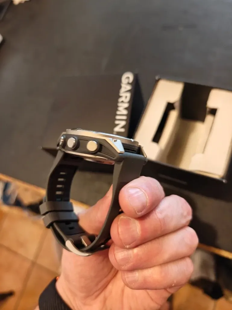 Used Garmin Fenix 8 pro 47mm bike — image 5 of 6