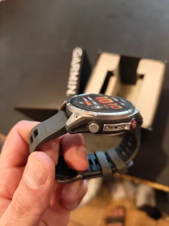 Used Garmin Fenix 8 pro 47mm bike — image 2 of 6