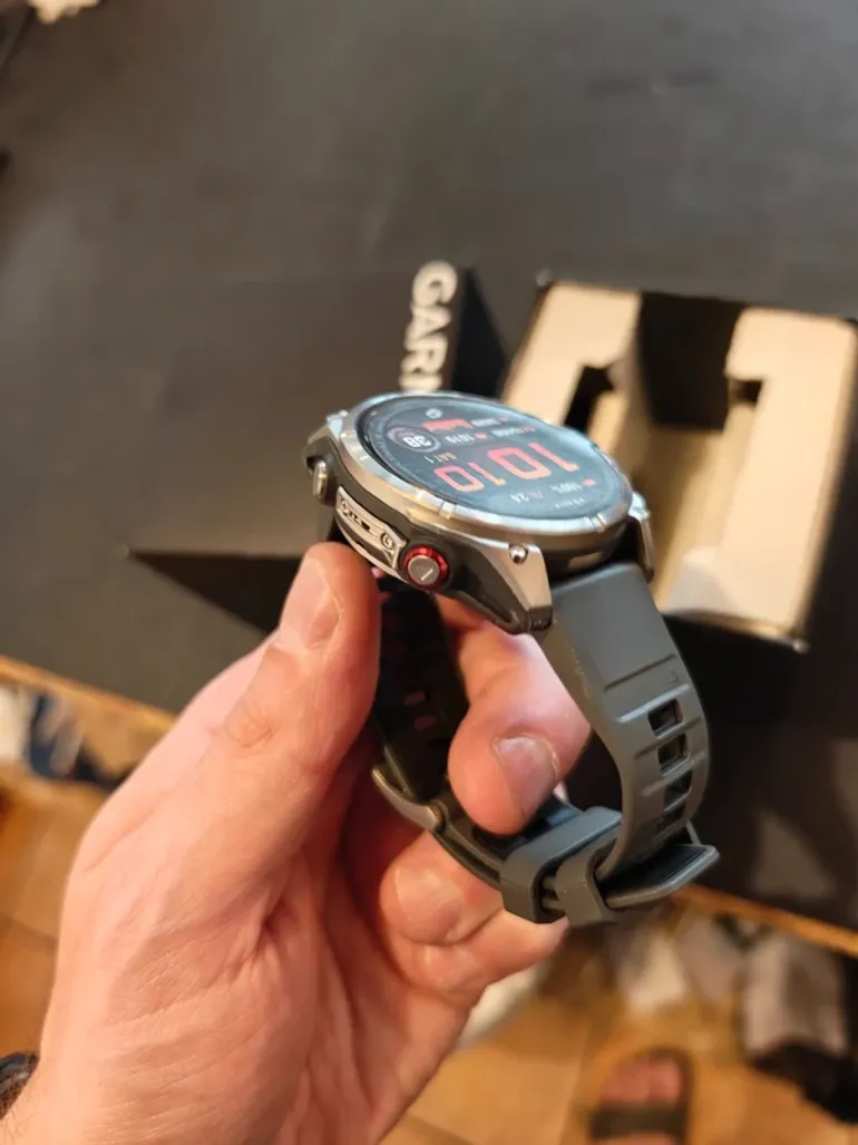 Used Garmin Fenix 8 pro 47mm bike — image 3 of 6