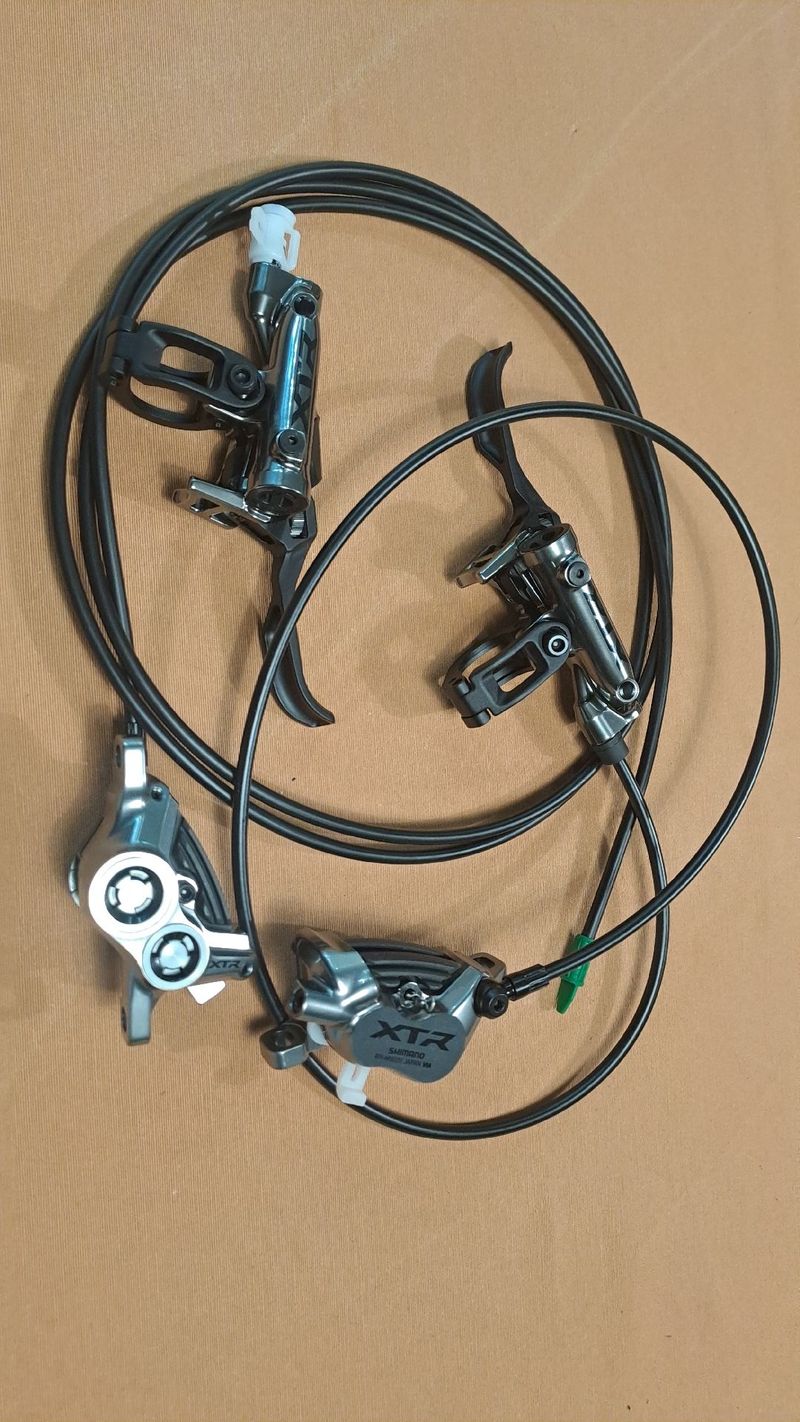 Tweedehands Shimano XTR BL-M 9220 (4 piston) 2026 Brakes