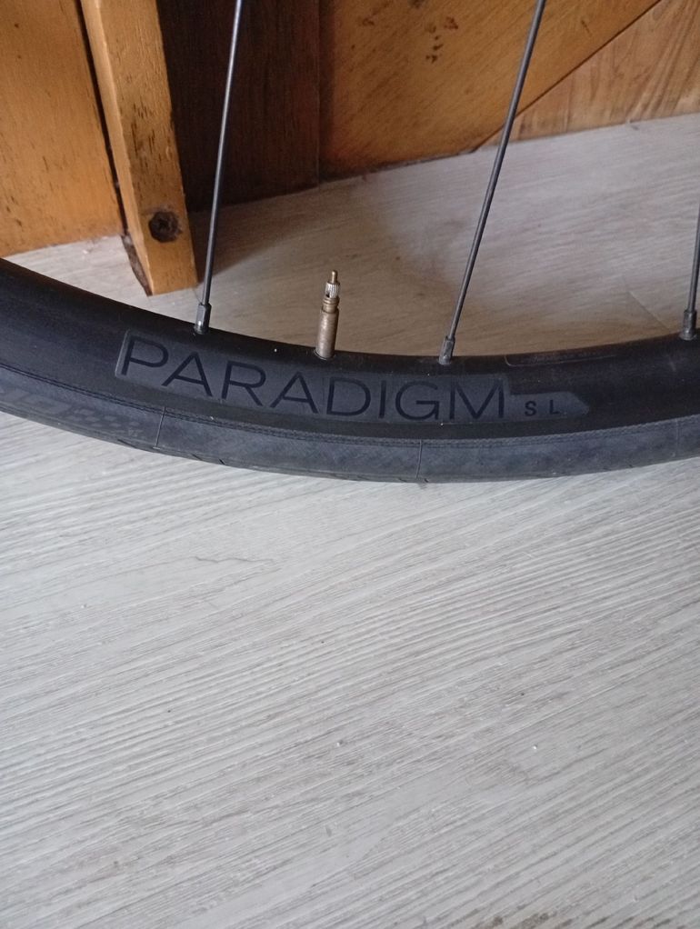 Gebrauchtes Bontrager Paradigm SL Wheels 2025 bike — Bild 3 von 5