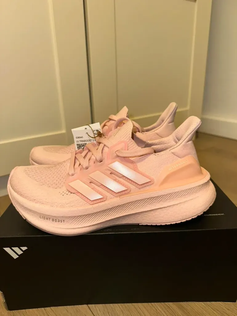 Used Adidas Ultraboost 5 bike — image 4 of 6