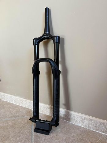 Używany RockShox Fourche Rockshox Lyrik 27, 5” - 170/180mm bike