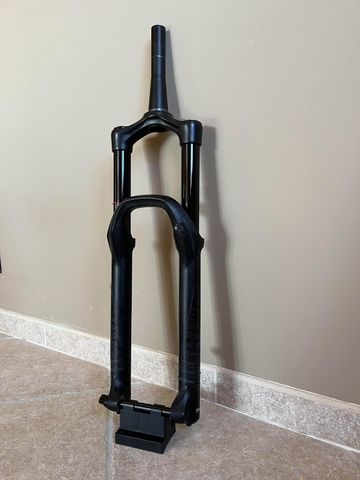 Tweedehands RockShox Fourche Rockshox Lyrik 27, 5” - 170/180mm bike