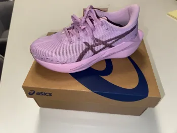 Brugt Asics NovaBlast 6 Running Shoes