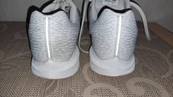 Brugt Nike Running Damenschuhe bike — billede 2 af 10