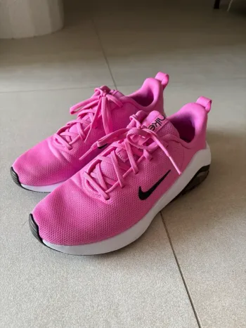 Used Nike Sportschoenen Running Shoes