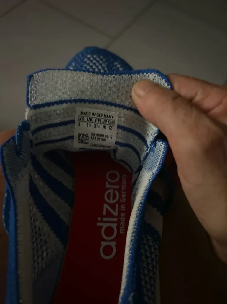 Used Adidas Running Shoes bike — image 4 of 5