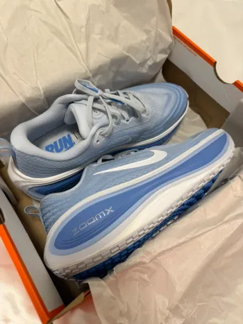 Used Nike Vomero Plus Running Shoes