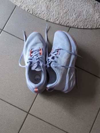 Asics Novablast 5 Running Shoes d'occasion