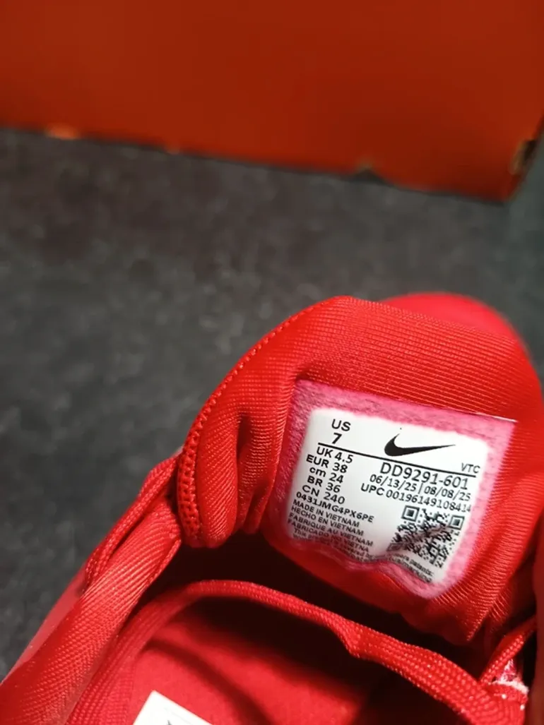 Nike Scarpe Unisex bike d'occasion — image 4 sur 15