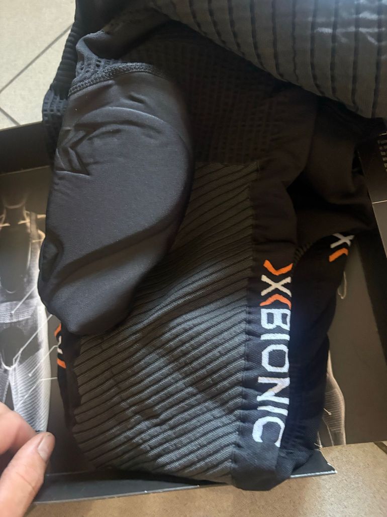 Tweedehands x-bionic Cycling Bibs thight m 2022 bike — afbeelding 2 van 5