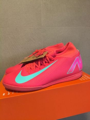Used Nike Superfly 10 Club Football & Soccer