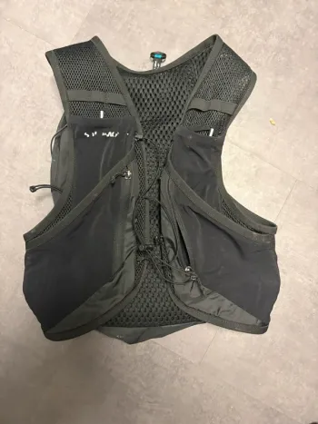 Käytetty Salomon Active skin 12 Running Accessories