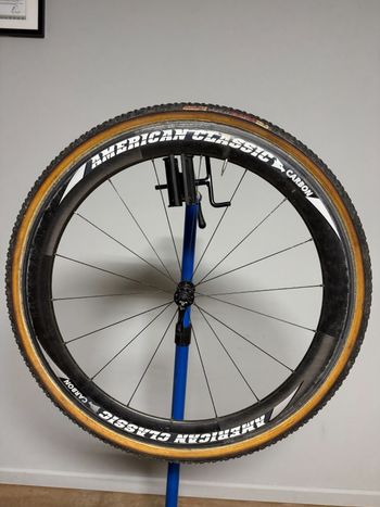 Used American Classic Carbon 700c Wheelset with Dura-Ace Cassette & Challenge Grifo Tires Wheels