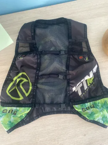 Used Volume Adrenalink Running Accessories