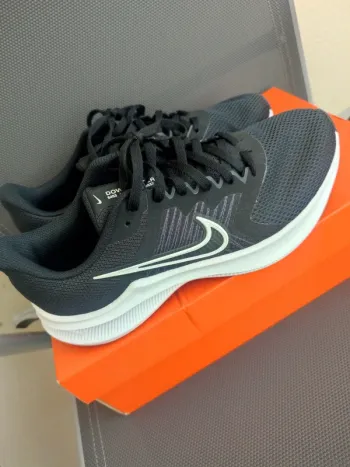 Used Nike Downshifter 11 Running Shoes