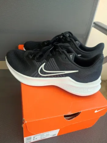 Used Nike Downshifter 11 bike — image 2 of 4