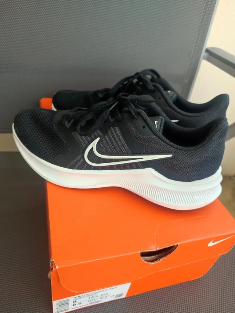 Used Nike Downshifter 11 bike — image 2 of 4