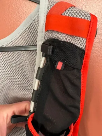 Použité Salomon Gilet d'hydratation trail bike — obrázek 6 z 12