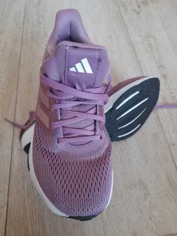 Used Adidas Scarpe da ginnastica Running Shoes