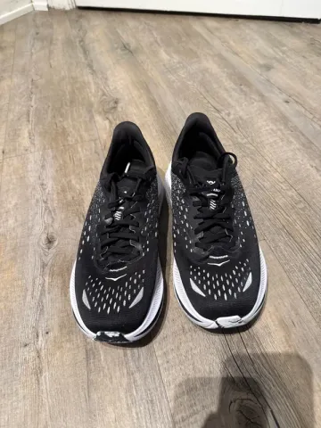 Used Hoka Kawana Running Shoes