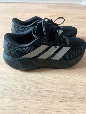 Gebrauchtes Adidas Running Shoes size 40 bike — Bild 4 von 7