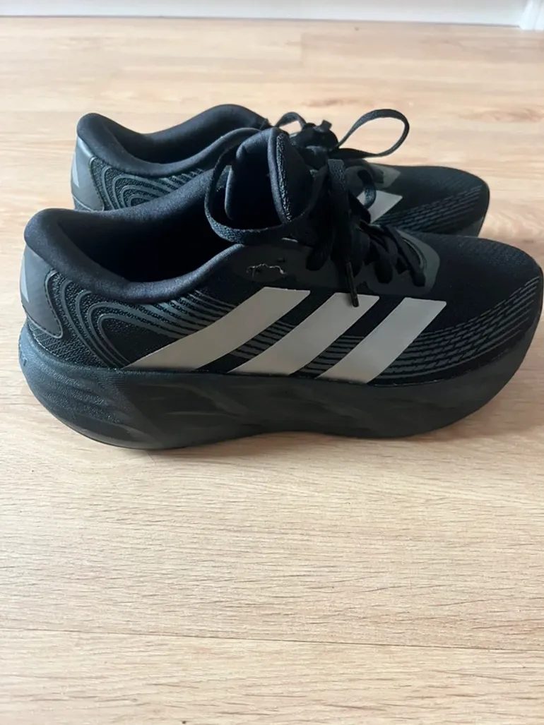 Gebrauchtes Adidas Running Shoes size 40 bike — Bild 4 von 7