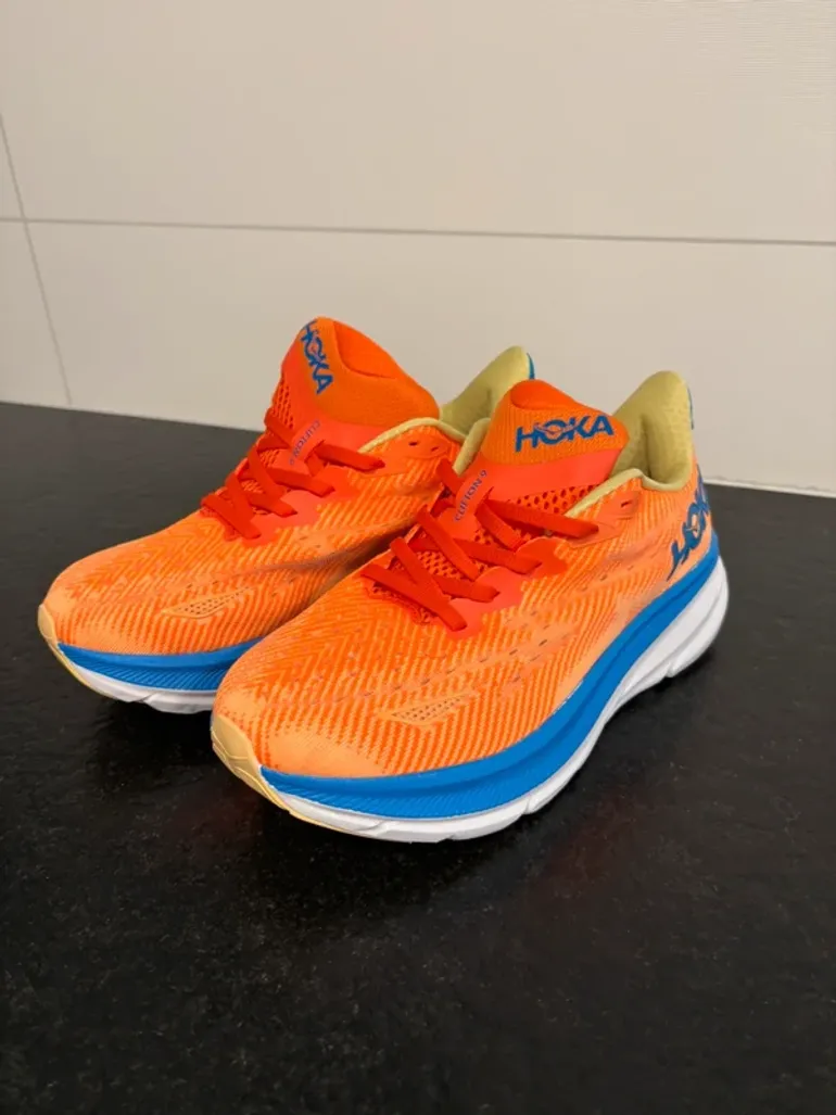Used Hoka Clifton 9 bike — image 2 of 5