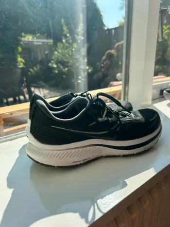 Używany Saucony PWR Run Running Shoes