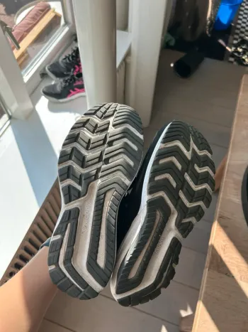 Używany Saucony PWR Run bike — zdjęcie 4 z 5