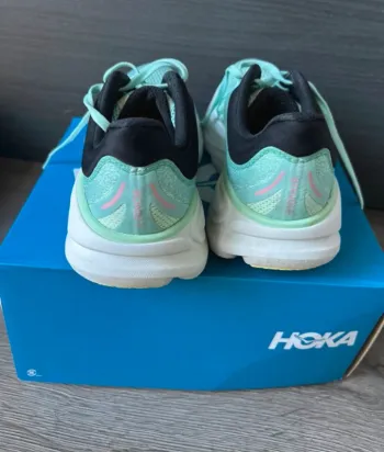 Hoka Bondi 8 bike d'occasion — image 3 sur 5