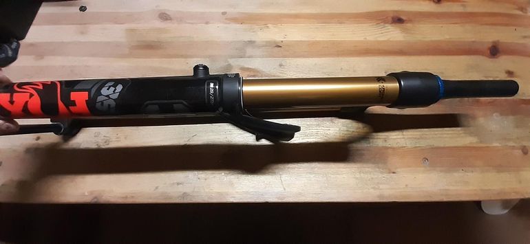 Used Fox Racing Shox FOURCHE FOX 36 FACTORY GRIP2 bike — image 2 of 5