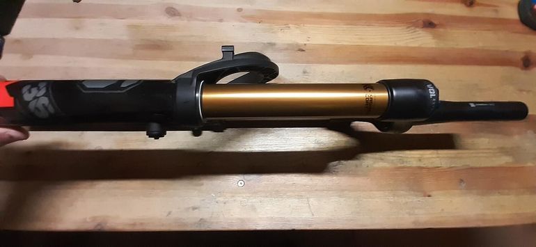 Used Fox Racing Shox FOURCHE FOX 36 FACTORY GRIP2 bike — image 4 of 5