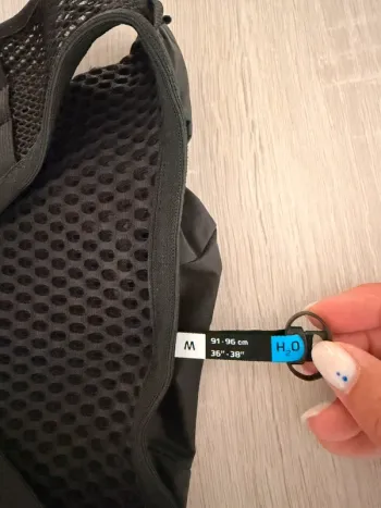 Salomon Hydration Vest bike de segunda mano — imagen 4 de 7