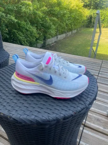 Używany Nike Invincible 3 Running Shoes