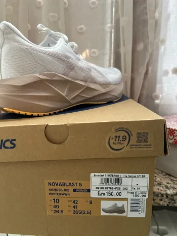 Asics Novablast 5 bike d'occasion — image 4 sur 5