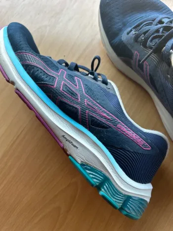 Used Asics Gel Pulse 12 Amplifoam Running Shoes