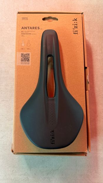 Used Fizik Antares Vento R1 Saddles & Seatposts