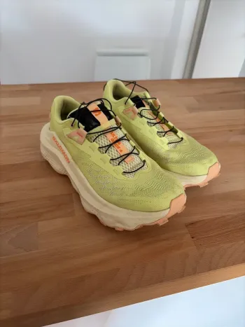 Używany Salomon Ultra Glide 4 Running Shoes
