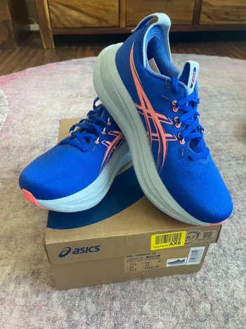Used Asics Gel Nimbus 28 Running Shoes