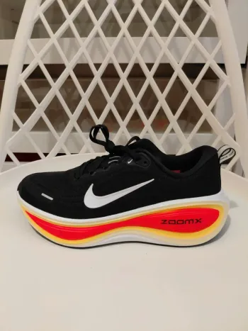 Tweedehands Nike Vomero Plus bike — afbeelding 3 van 12