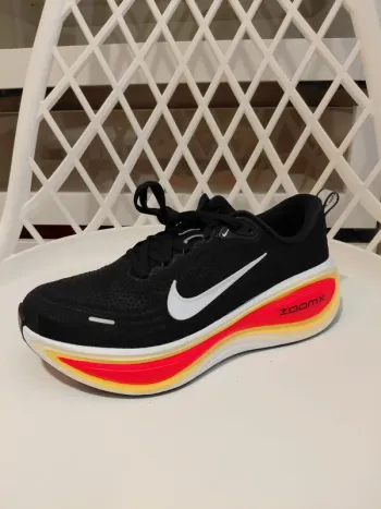 Tweedehands Nike Vomero Plus bike — afbeelding 2 van 12