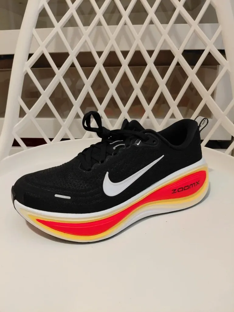 Tweedehands Nike Vomero Plus bike — afbeelding 2 van 12