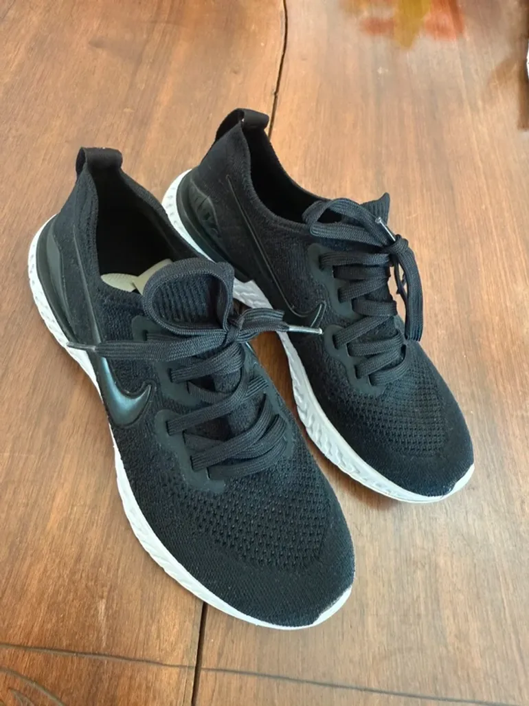 Used Nike Epic React bike — image 2 of 5