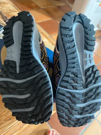 Brugt Asics Trail bike — billede 2 af 3