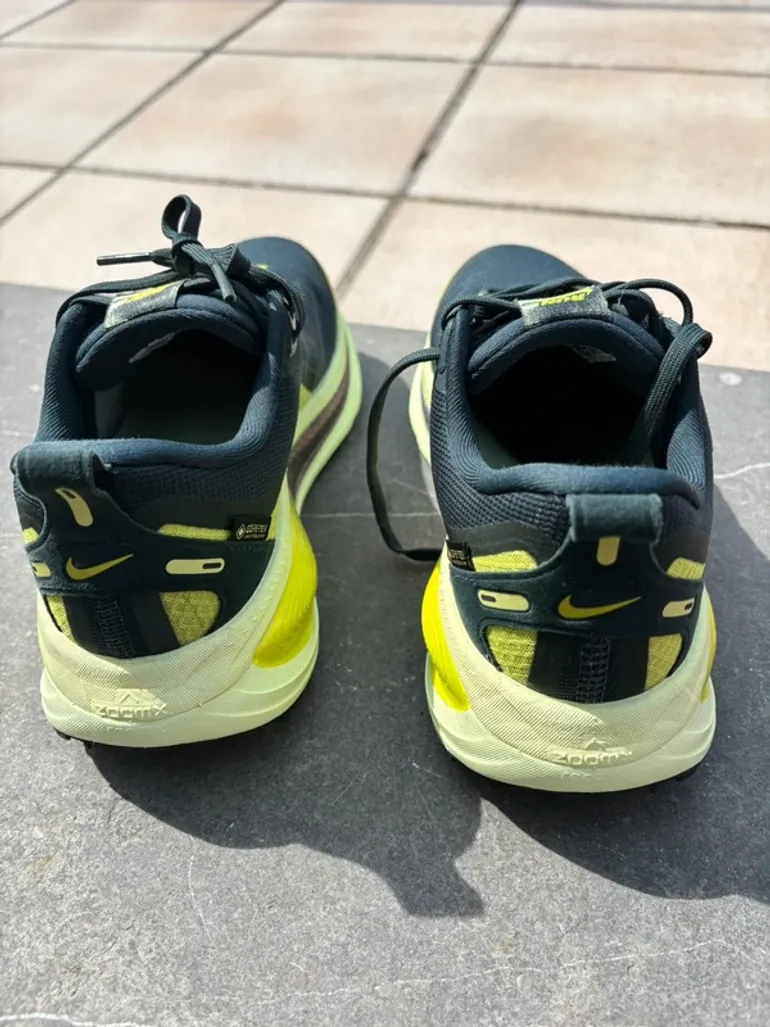 Käytetty Nike Vomero 18 GTX bike — kuva 4 / 10